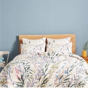 Anthropologie Abbot Cal King Quilt